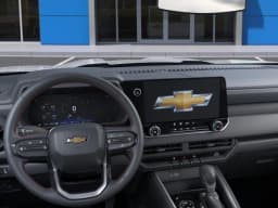 Chevrolet Colorado 4WD Work Truck Crew Cab 2026 — side view