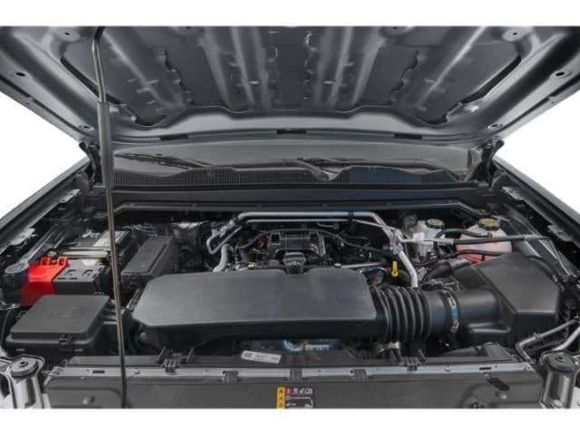 Chevrolet Colorado 4WD Work Truck Crew Cab 2026 — side view