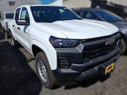 Chevrolet Colorado 4WD Work Truck Crew Cab 2026 — side view