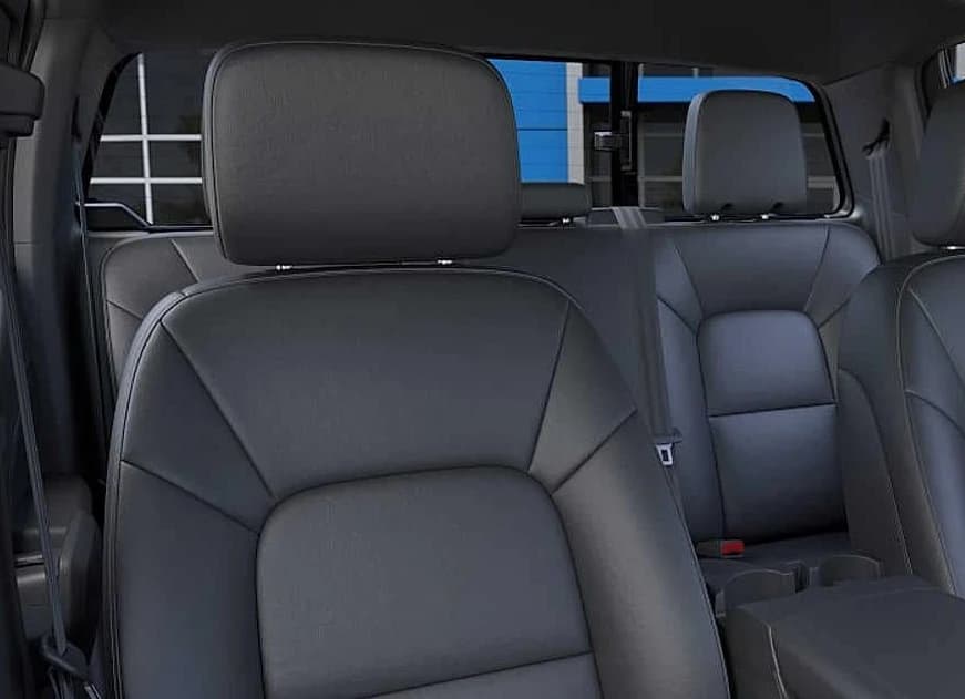 Chevrolet Colorado 4WD Work Truck Crew Cab 2026 — side view