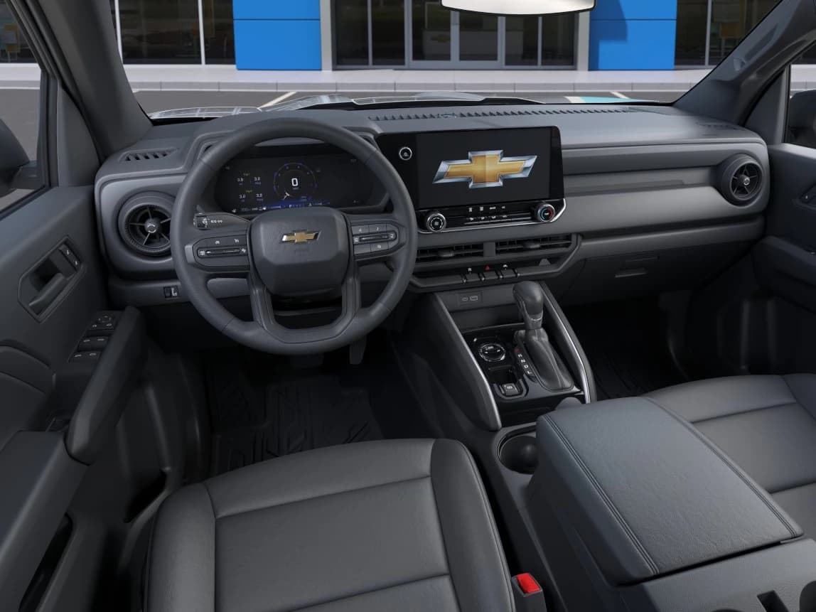 Chevrolet Colorado 4WD Work Truck Crew Cab 2026 — side view