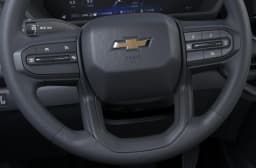 Chevrolet Colorado 4WD Work Truck Crew Cab 2026 — side view