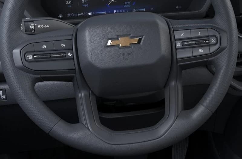 Chevrolet Colorado 4WD Work Truck Crew Cab 2026 — side view