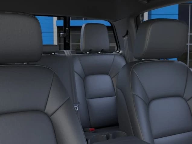 Chevrolet Colorado 4WD Work Truck Crew Cab 2026 — side view