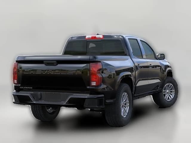 Chevrolet Colorado 4WD LT Crew Cab 2026 — side view