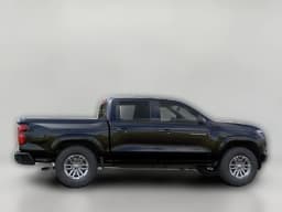 Chevrolet Colorado 4WD LT Crew Cab 2026 — side view