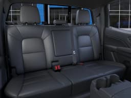 Chevrolet Colorado 4WD LT Crew Cab 2026 — side view