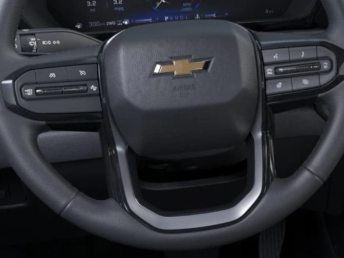 Chevrolet Colorado 4WD LT Crew Cab 2026 — side view