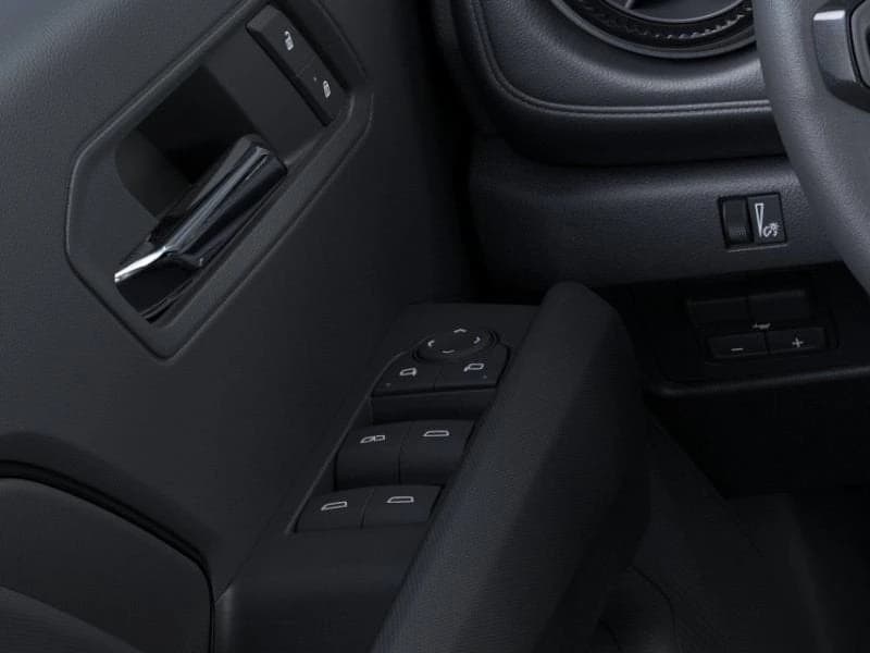 Chevrolet Colorado 4WD LT Crew Cab 2026 — side view
