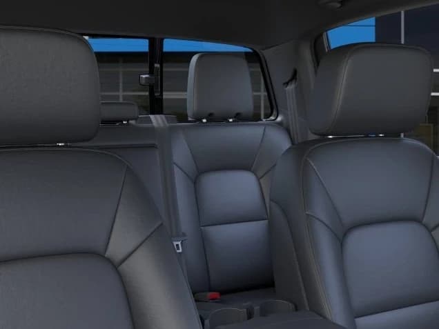 Chevrolet Colorado 4WD LT Crew Cab 2026 — side view