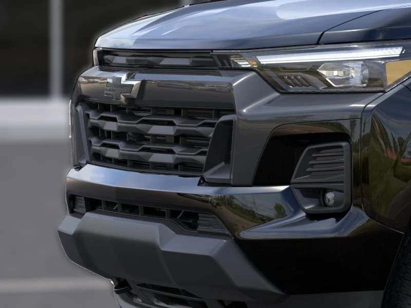 Chevrolet Colorado 4WD LT Crew Cab 2026 — side view