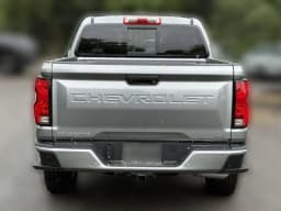 Chevrolet Colorado 4WD LT Crew Cab 2026 — side view