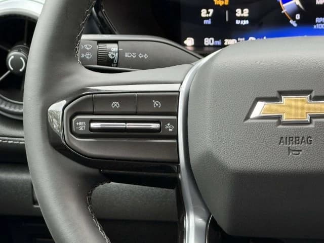 Chevrolet Colorado 4WD LT Crew Cab 2026 — side view