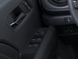 Chevrolet Colorado 4WD LT Crew Cab 2026 — side view
