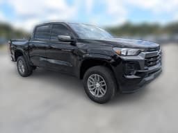 Chevrolet Colorado 4WD LT Crew Cab 2026 — side view
