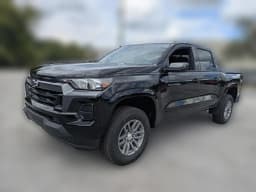 Chevrolet Colorado 4WD LT Crew Cab 2026 — side view