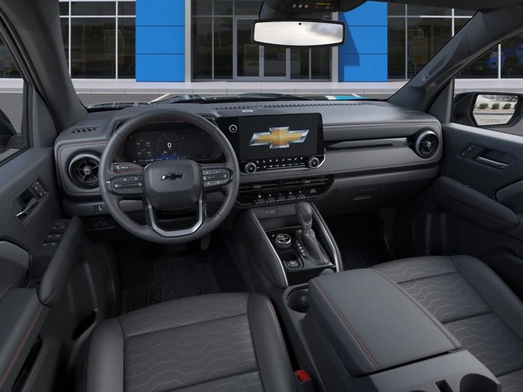 Chevrolet Colorado 4WD Z71 Crew Cab 2026 — side view