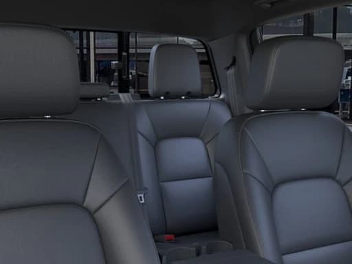 Chevrolet Colorado 4WD Trail Boss Crew Cab 2026 — side view