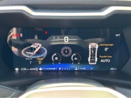 Chevrolet Colorado 4WD Trail Boss Crew Cab 2026 — side view