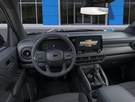 Chevrolet Colorado 4WD Trail Boss Crew Cab 2026 — side view