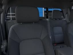 Chevrolet Colorado 4WD Trail Boss Crew Cab 2026 — side view