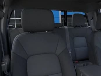 Chevrolet Colorado 4WD Trail Boss Crew Cab 2026 — side view