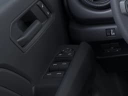 Chevrolet Colorado 4WD Trail Boss Crew Cab 2026 — side view