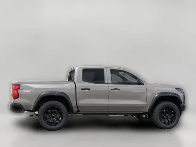 Chevrolet Colorado 4WD Trail Boss Crew Cab 2026 — side view