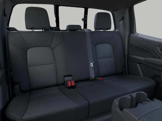 Chevrolet Colorado 4WD Trail Boss Crew Cab 2026 — side view