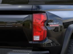 Chevrolet Colorado 4WD Trail Boss Crew Cab 2026 — side view