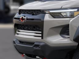 Chevrolet Colorado 4WD ZR2 Crew Cab 2026 — side view
