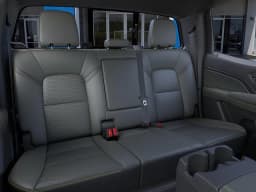 Chevrolet Colorado 4WD ZR2 Crew Cab 2026 — side view