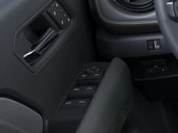 Chevrolet Colorado 4WD ZR2 Crew Cab 2026 — side view
