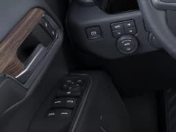 Chevrolet Silverado 1500 LT 4WD Crew Cab 147" 2026 — side view