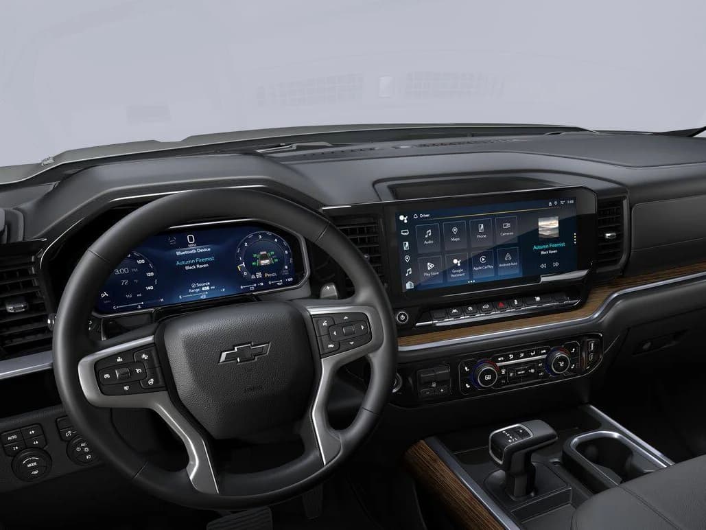 Chevrolet Silverado 1500 RST 4WD Crew Cab 147" 2026 — side view