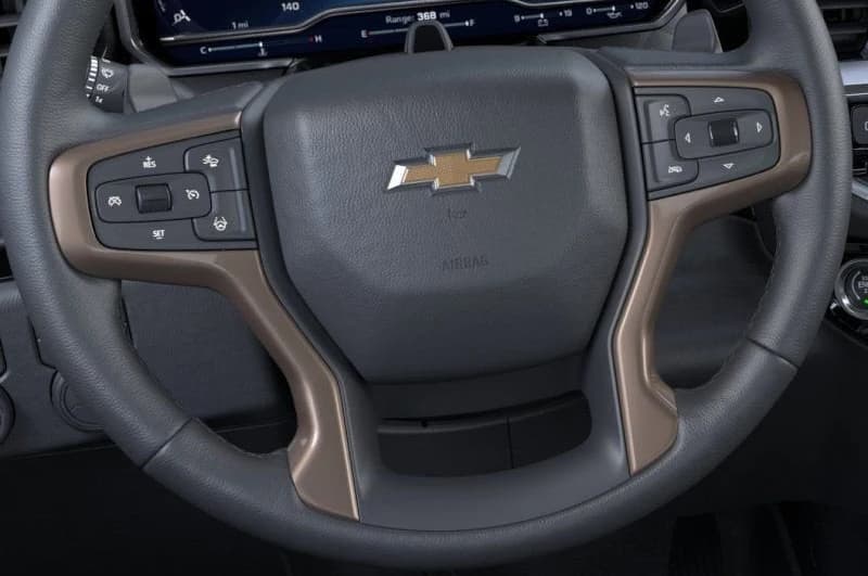 Chevrolet Silverado 1500 High Country 4WD Crew Cab 147" 2026 — side view
