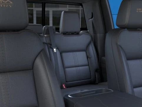 Chevrolet Silverado 1500 High Country 4WD Crew Cab 147" 2026 — side view