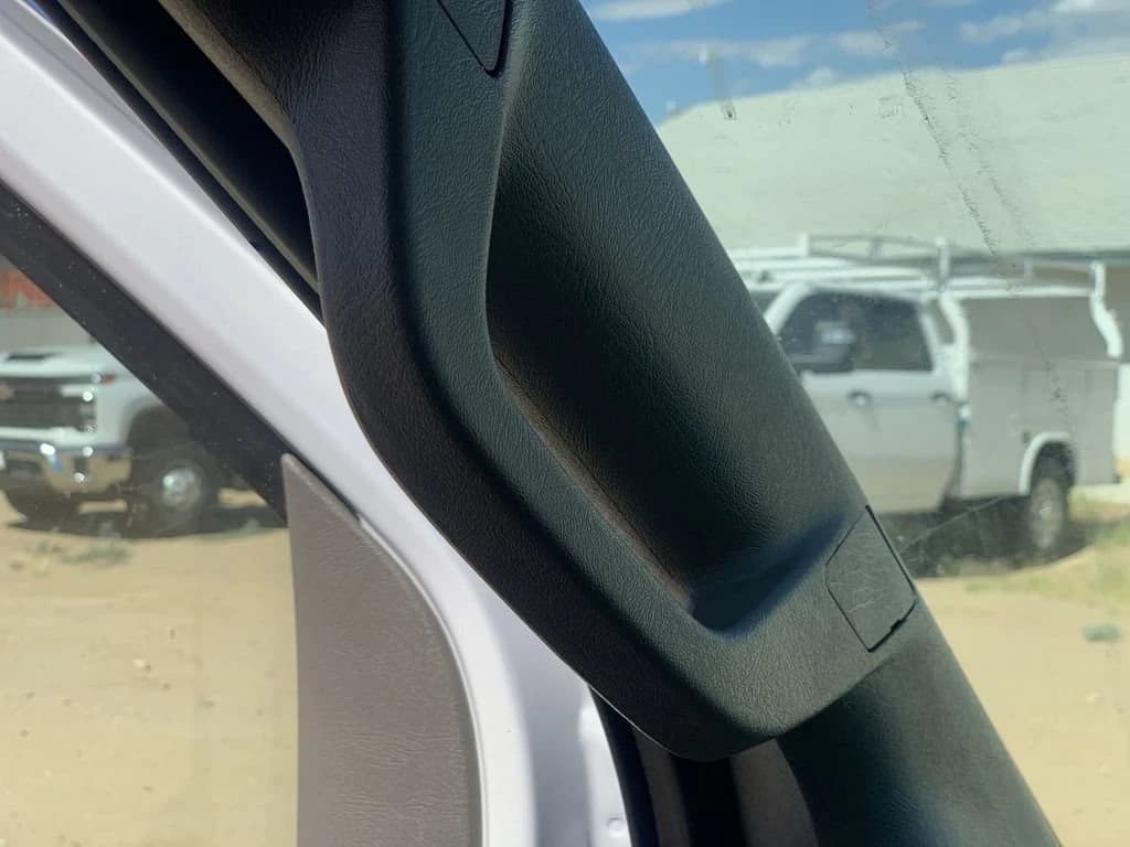 Chevrolet Express Cargo Van Work Van RWD 2500 135" 2026 — side view