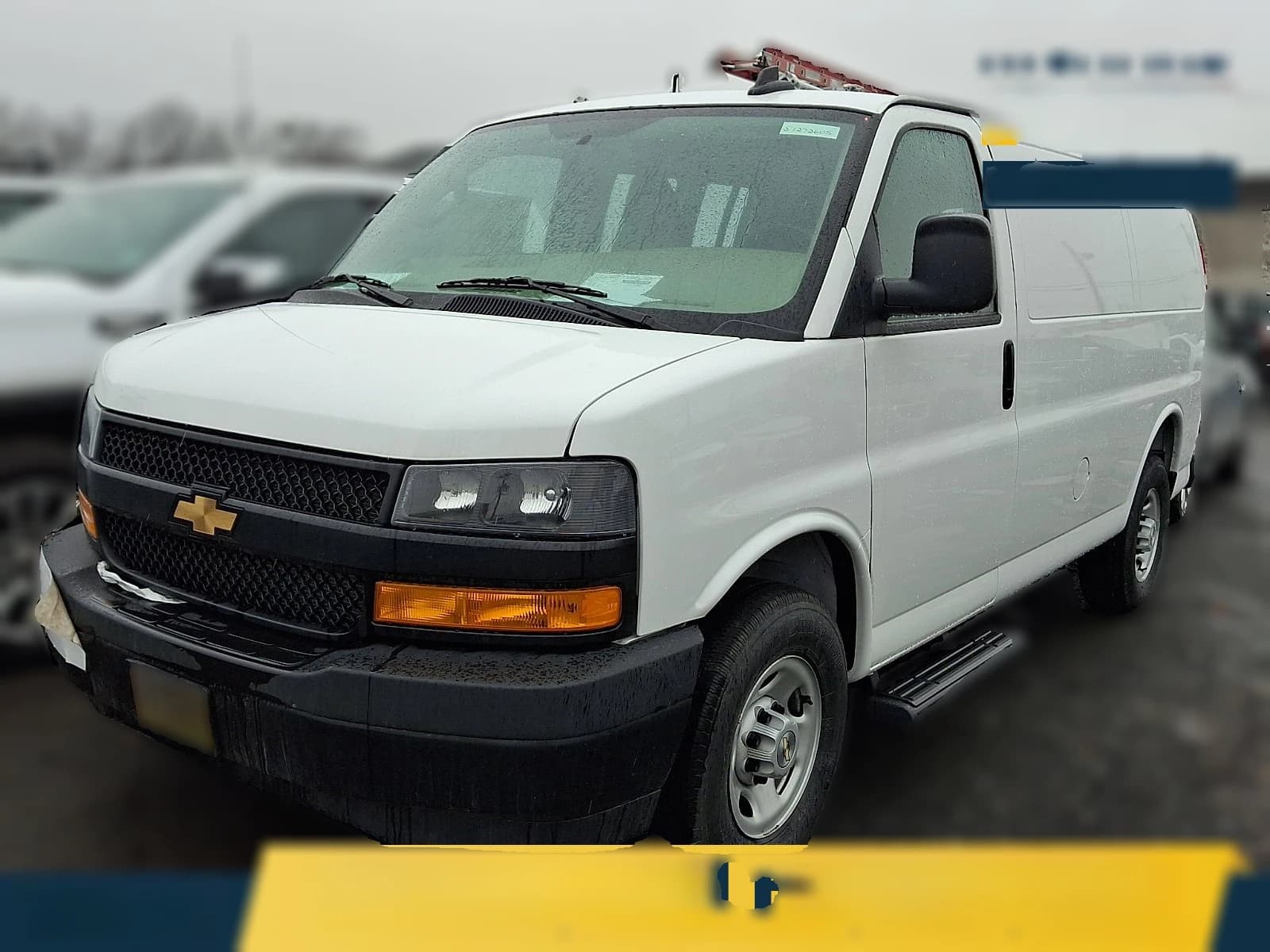 Chevrolet Express Cargo Van Work Van RWD 2500 135" 2025 — side view