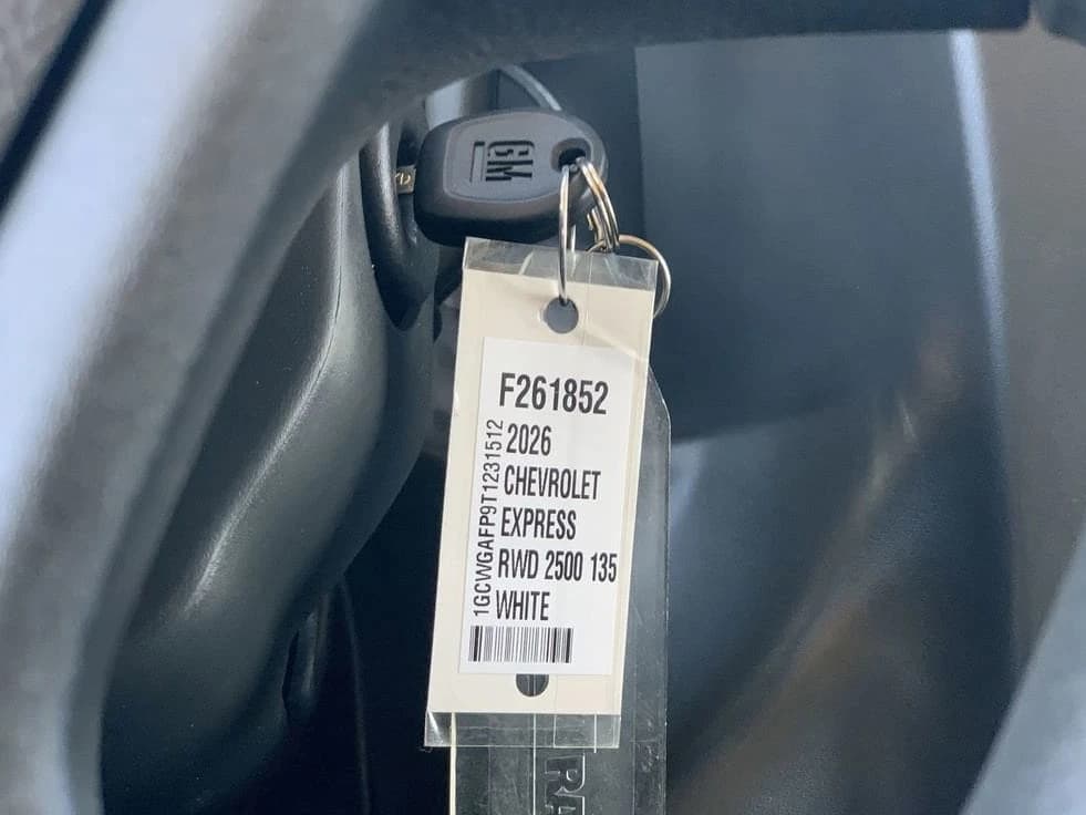 Chevrolet Express Cargo Van Work Van RWD 2500 135" 2026 — side view