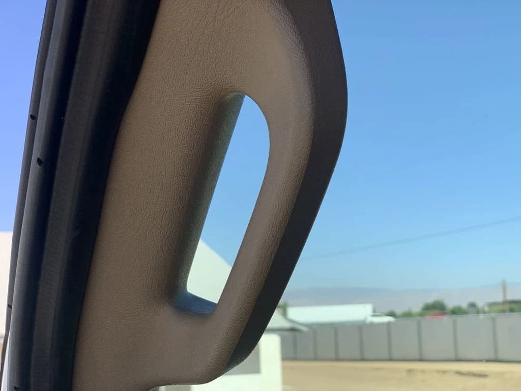 Chevrolet Express Cargo Van Work Van RWD 2500 135" 2026 — side view