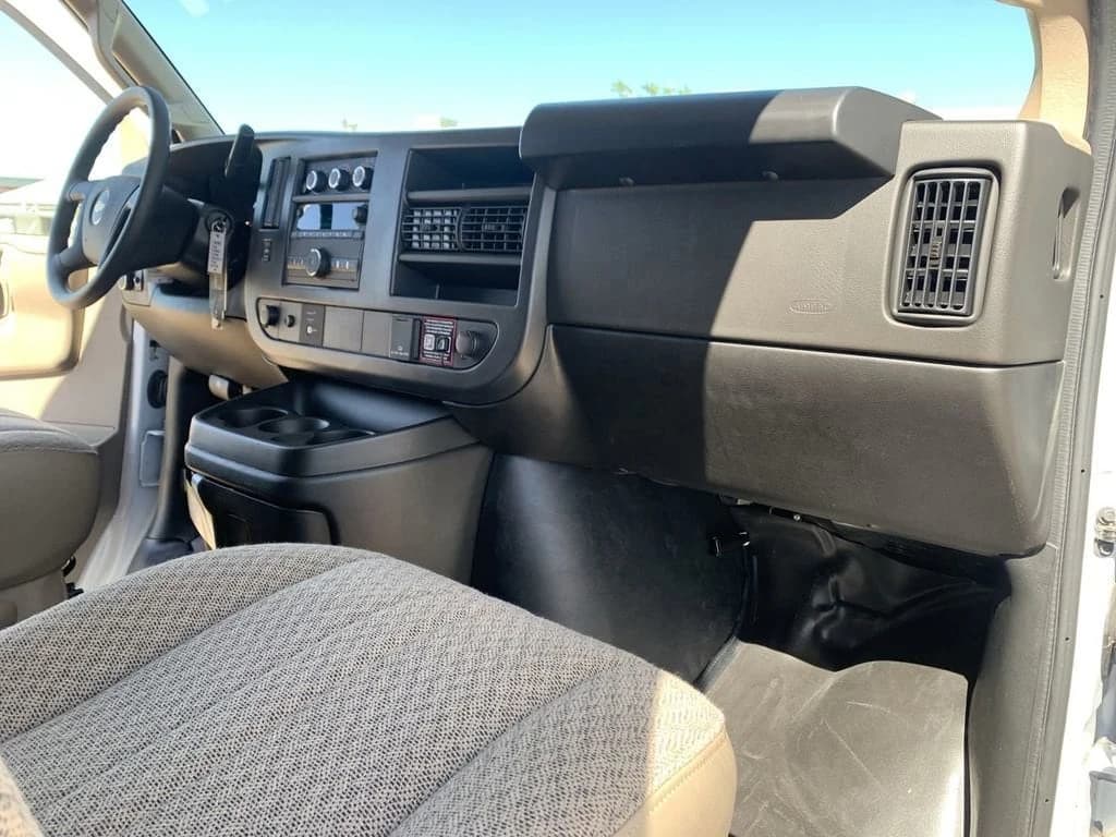 Chevrolet Express Cargo Van Work Van RWD 2500 135" 2026 — side view