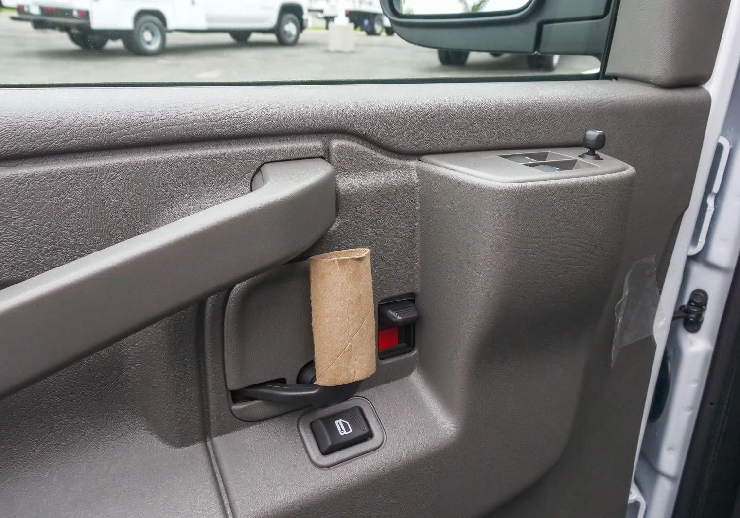 Chevrolet Express Cargo Van Work Van RWD 2500 155" 2026 — side view
