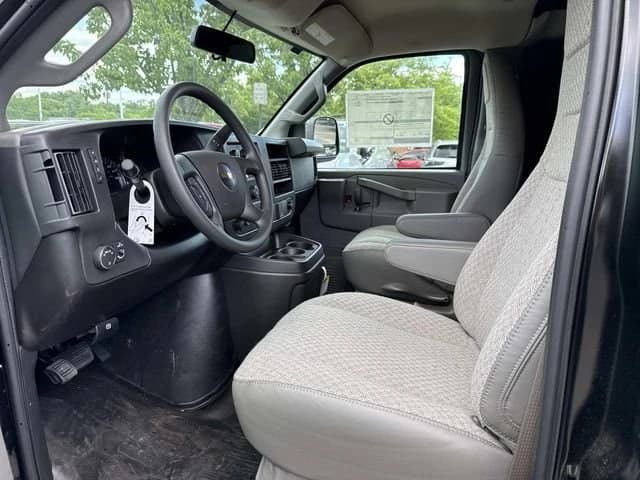 Chevrolet Express Cargo Van Work Van RWD 3500 155" 2026 — side view