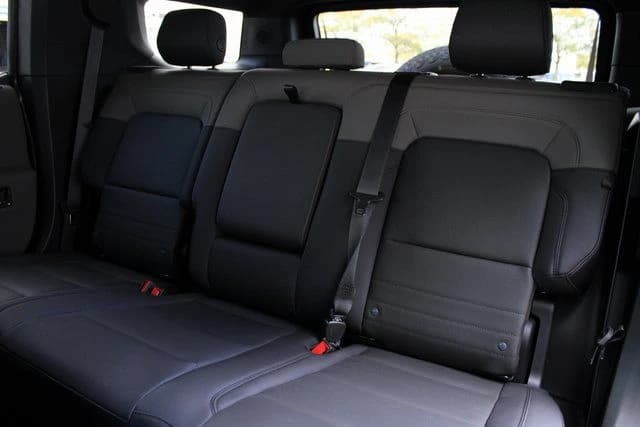 GMC HUMMER EV SUV 3X e4WD 4dr 2025 — side view