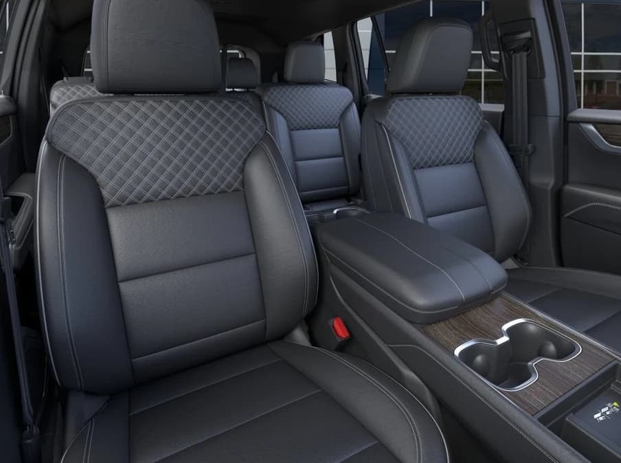 GMC Acadia AWD Denali 4dr 2027 — side view