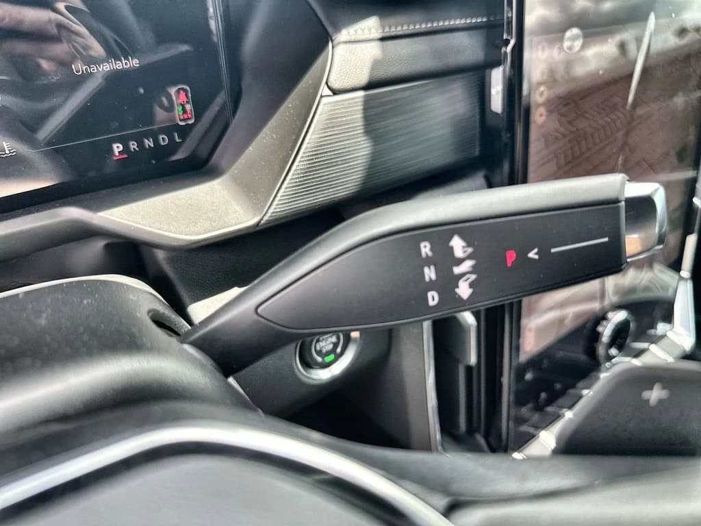 GMC Acadia FWD Elevation 4dr 2026 — side view