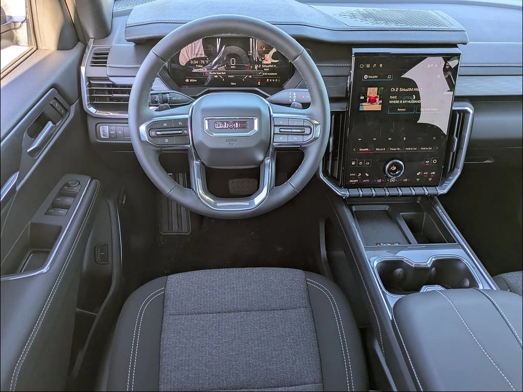 GMC Acadia FWD Elevation 4dr 2026 — side view