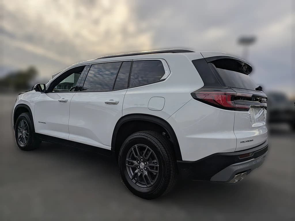 GMC Acadia FWD Elevation 4dr 2026 — side view