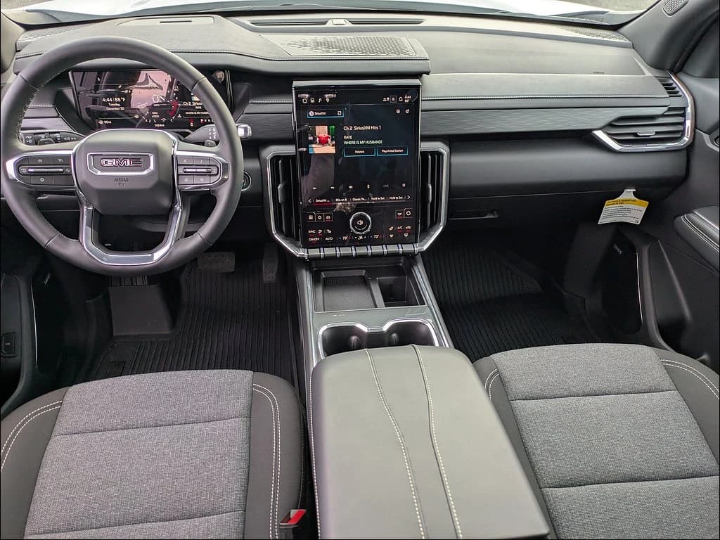 GMC Acadia FWD Elevation 4dr 2026 — side view